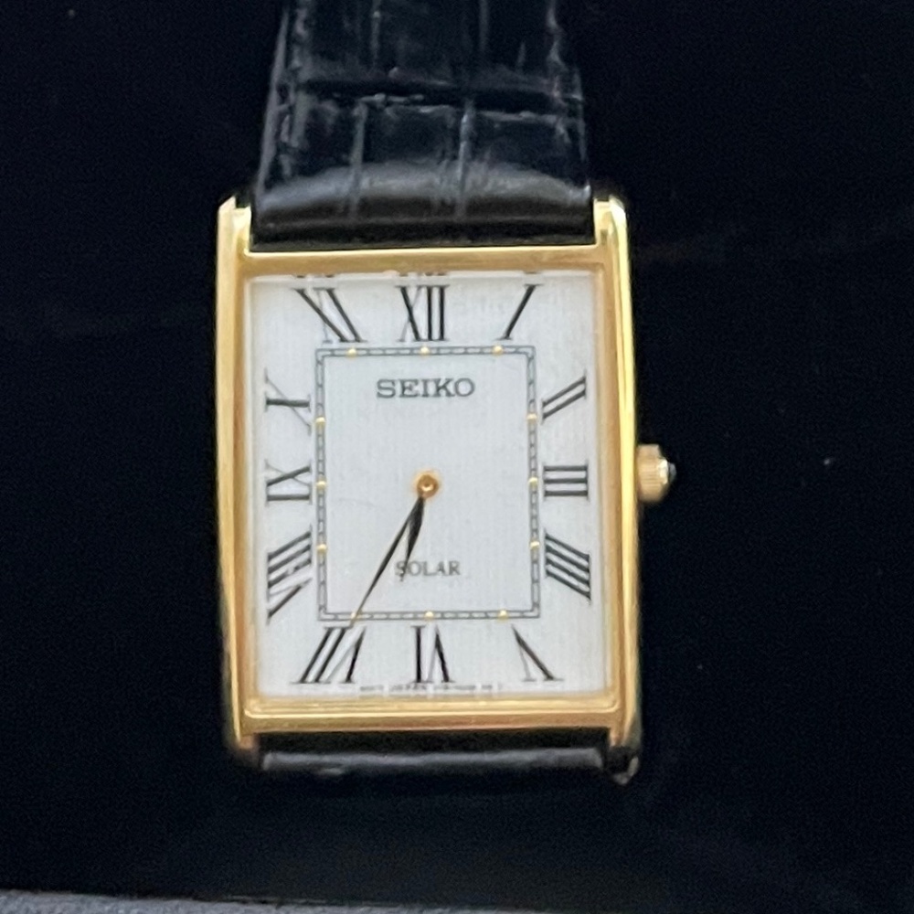 Vintage Seiko water resistant stainless steel solar watch